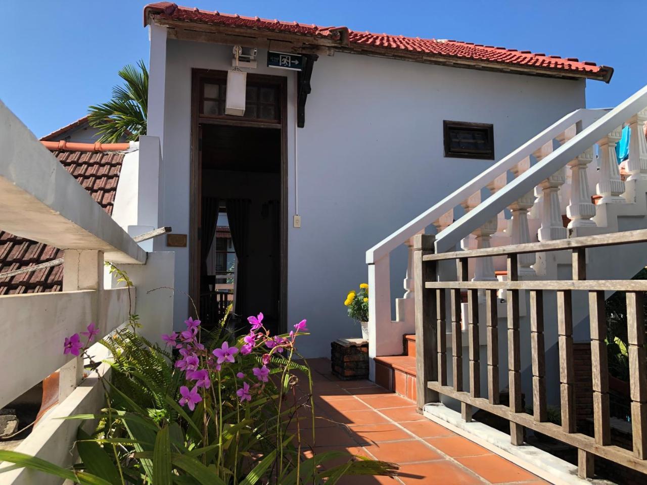 Charming Homestay Hoi An Exterior photo